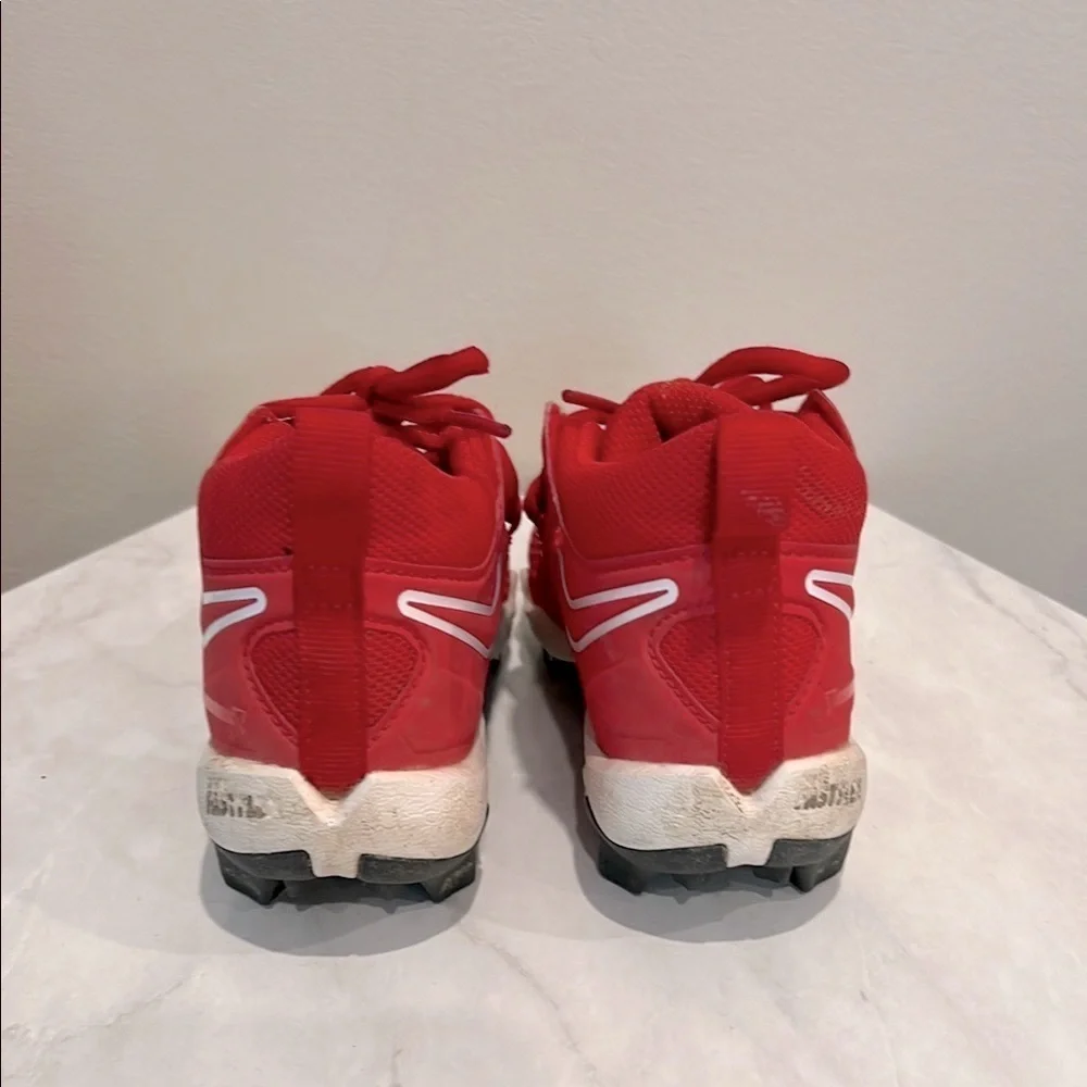 🔥Nike Red Cleats with Lace-Up Design and Ankle Support🔥